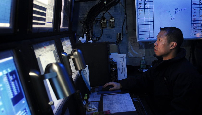 US Navy-MC3 Josue L. Escobosa